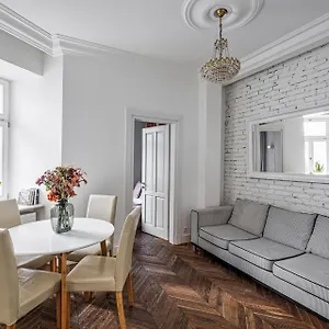 Apartament Center - Cozy And Bright - Dobra 11, Warszawa